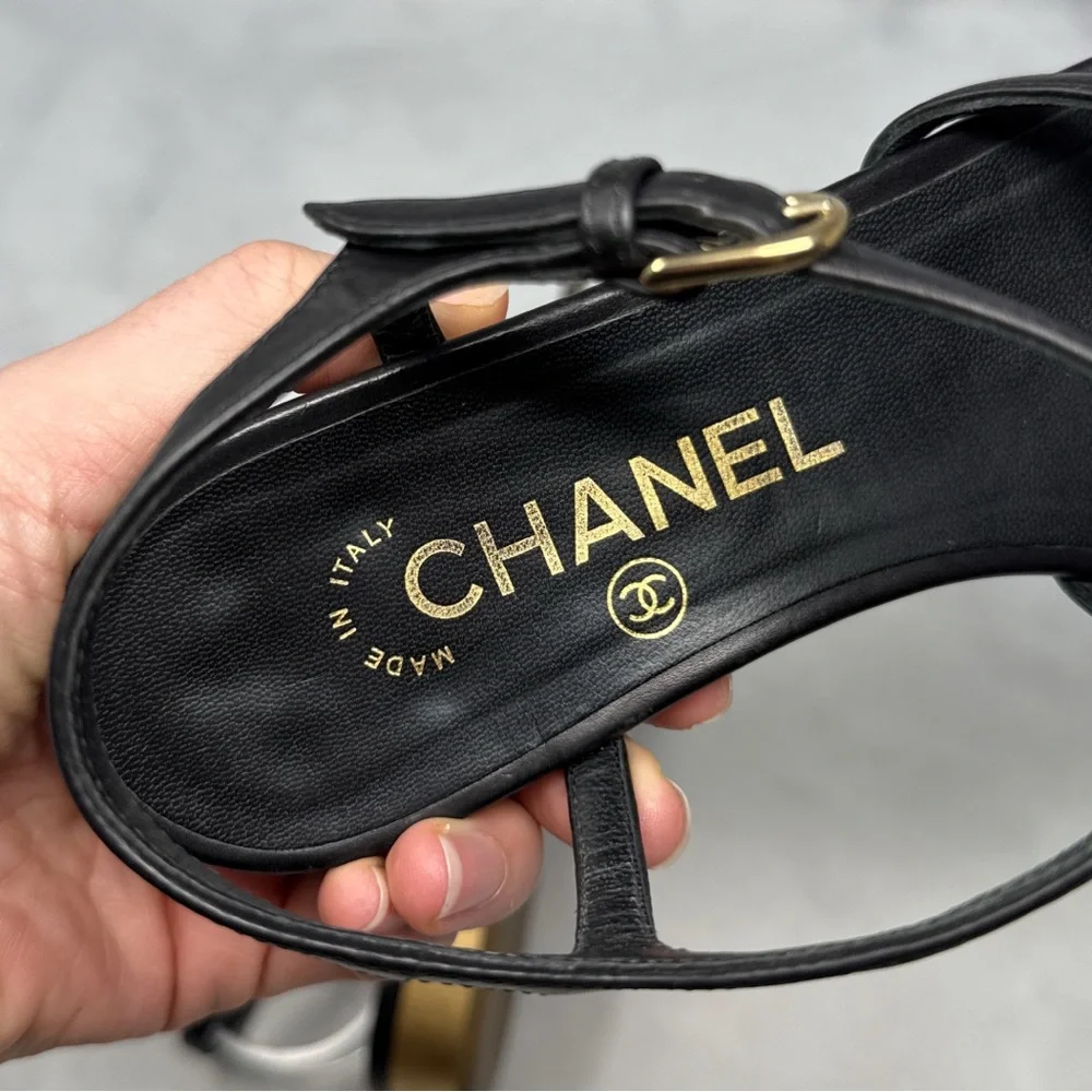CHANEL Vintage Y2K Camellia Flower Leather Strappy Block Heel Sandal Shoes Black